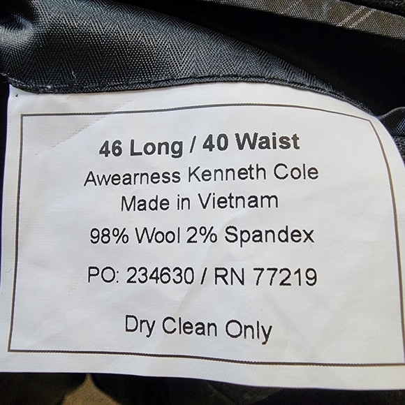 Kenneth Cole AWEARNESS 2-Piece Dark Gray Suit – Jacket 46 Long / Pants 40W - Picture 9 of 16